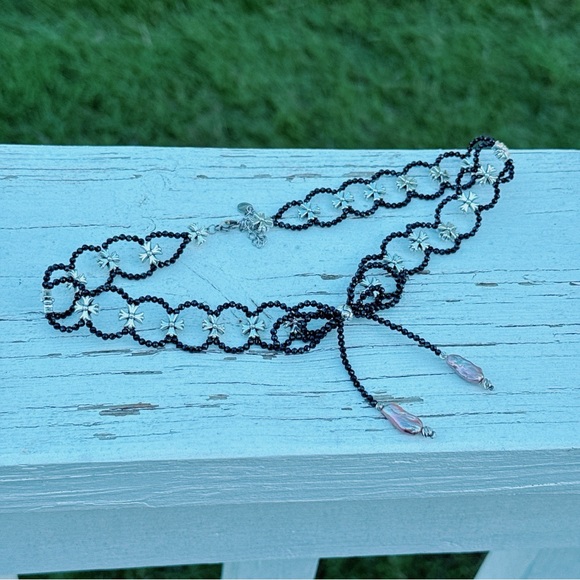 HWN1 Handmade Black Spinel Braided Choker Necklace with Freshwater Keshi Pearl - Picture 7 of 9